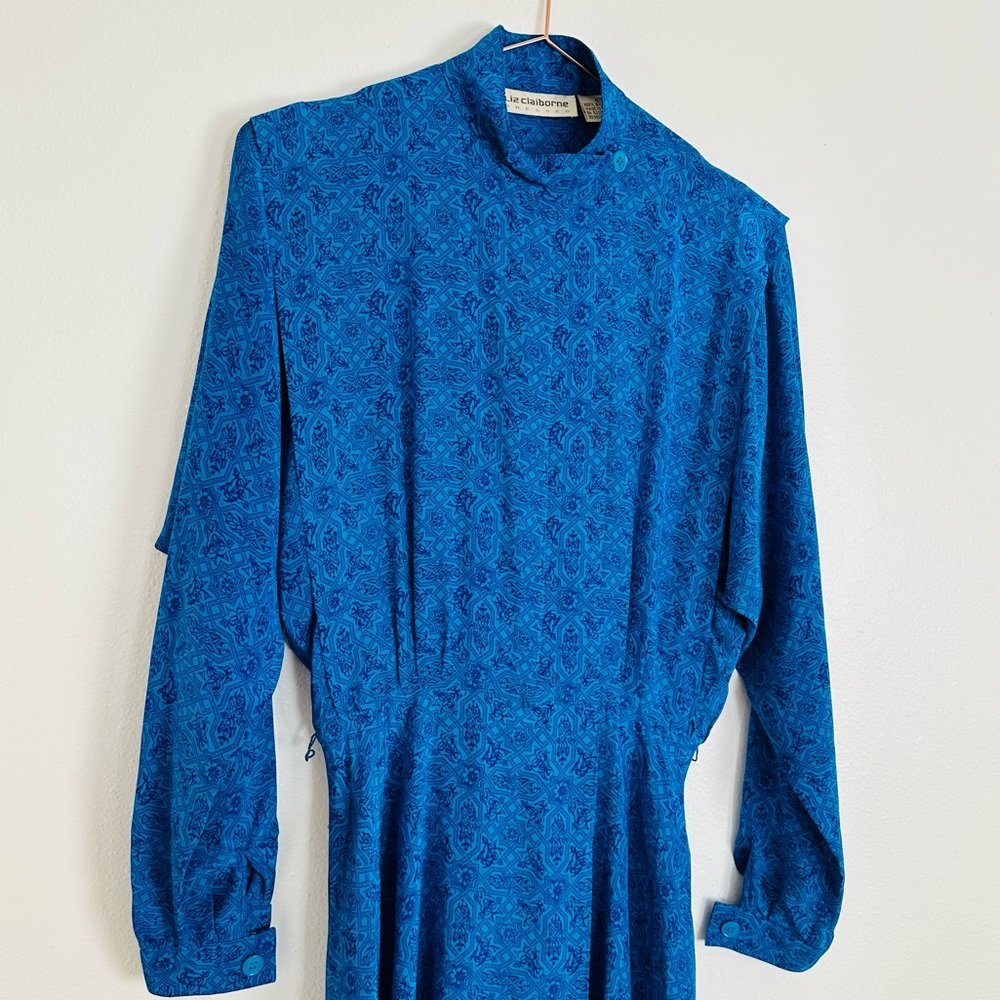 Vintage Liz Claiborne blue print long sleeve 100% silk midi dress - Picture 14 of 15